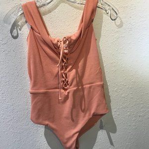 Anja One-Piece suite